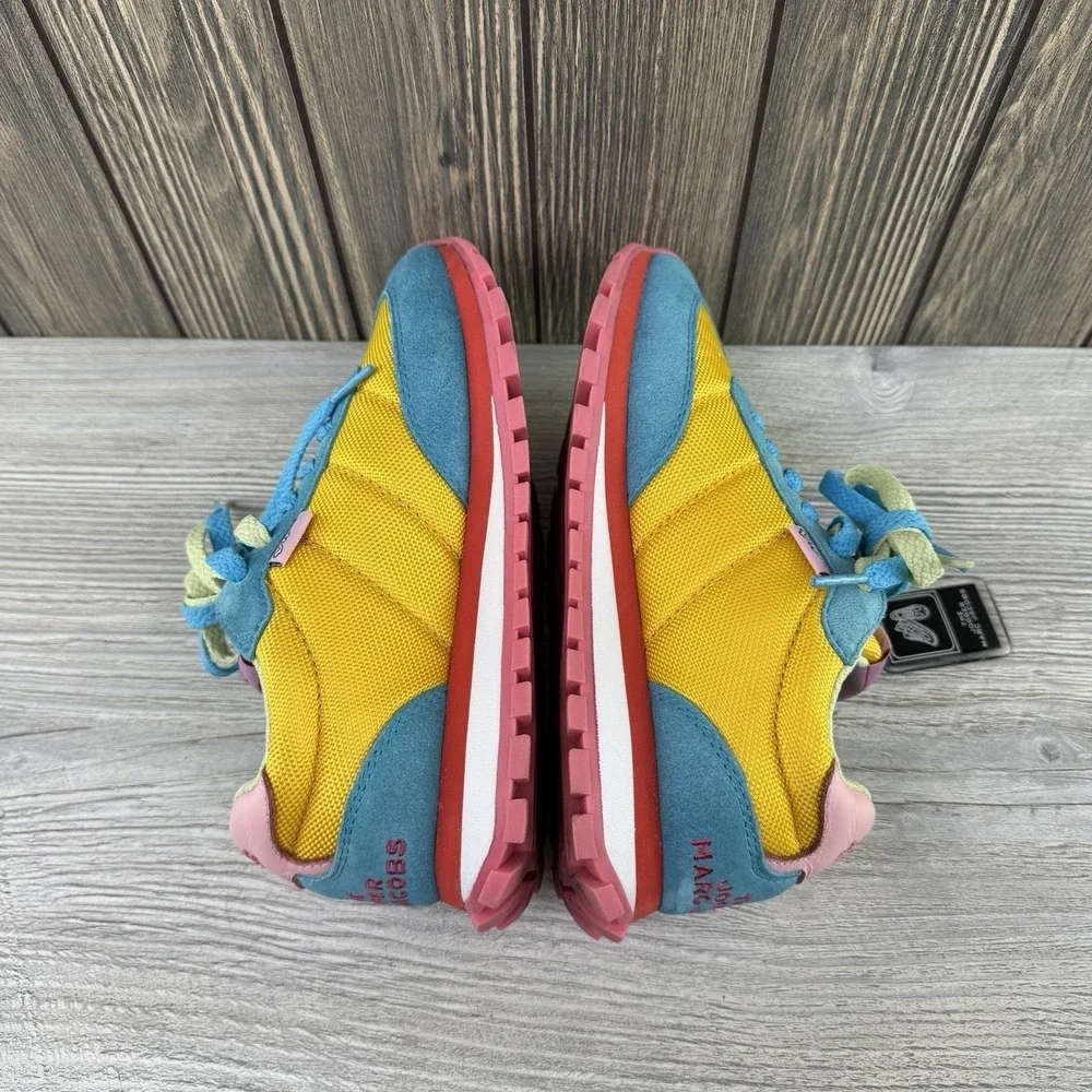 Marc Jacobs product pair